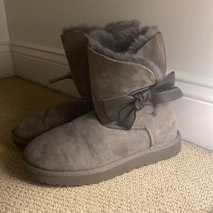 Cozy Grey Ugg boots with bow